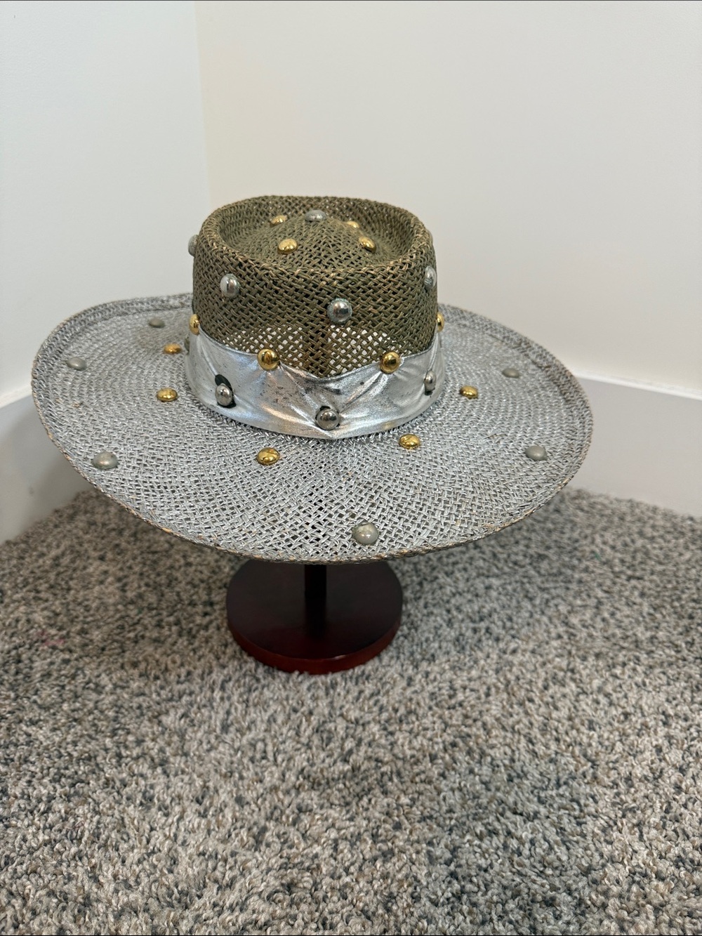 Refna Clark vintage hat